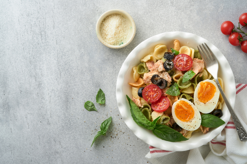 Ensalada de pasta con atún.